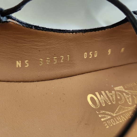 Black Suede Salvatore Ferragamo Ballet Flats - Sz 9 - Picture 3 of 9